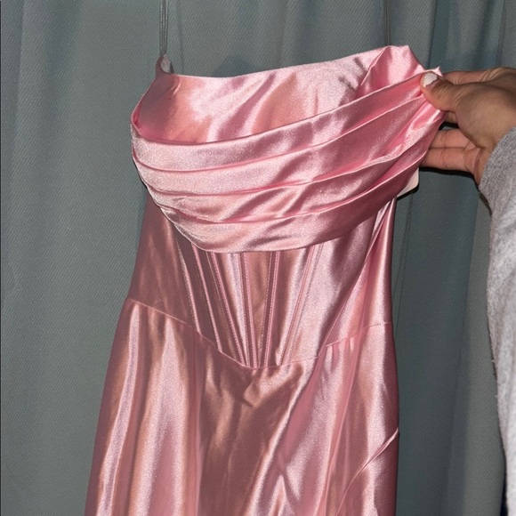 Elegant Pink Strapless prom dress - Picture 3 of 7